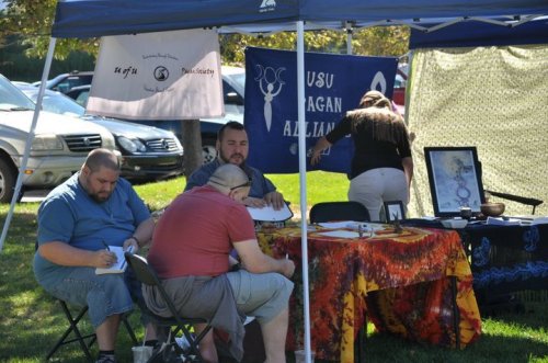 pagan pride day 2010 vending 2