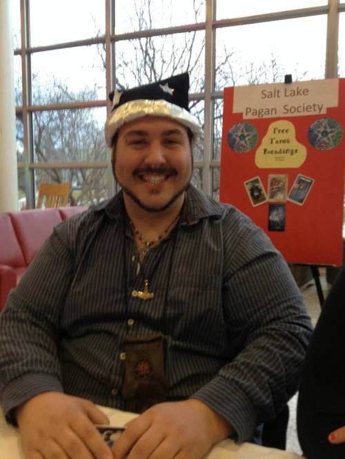 10006496_674945375895544_1361686817_n